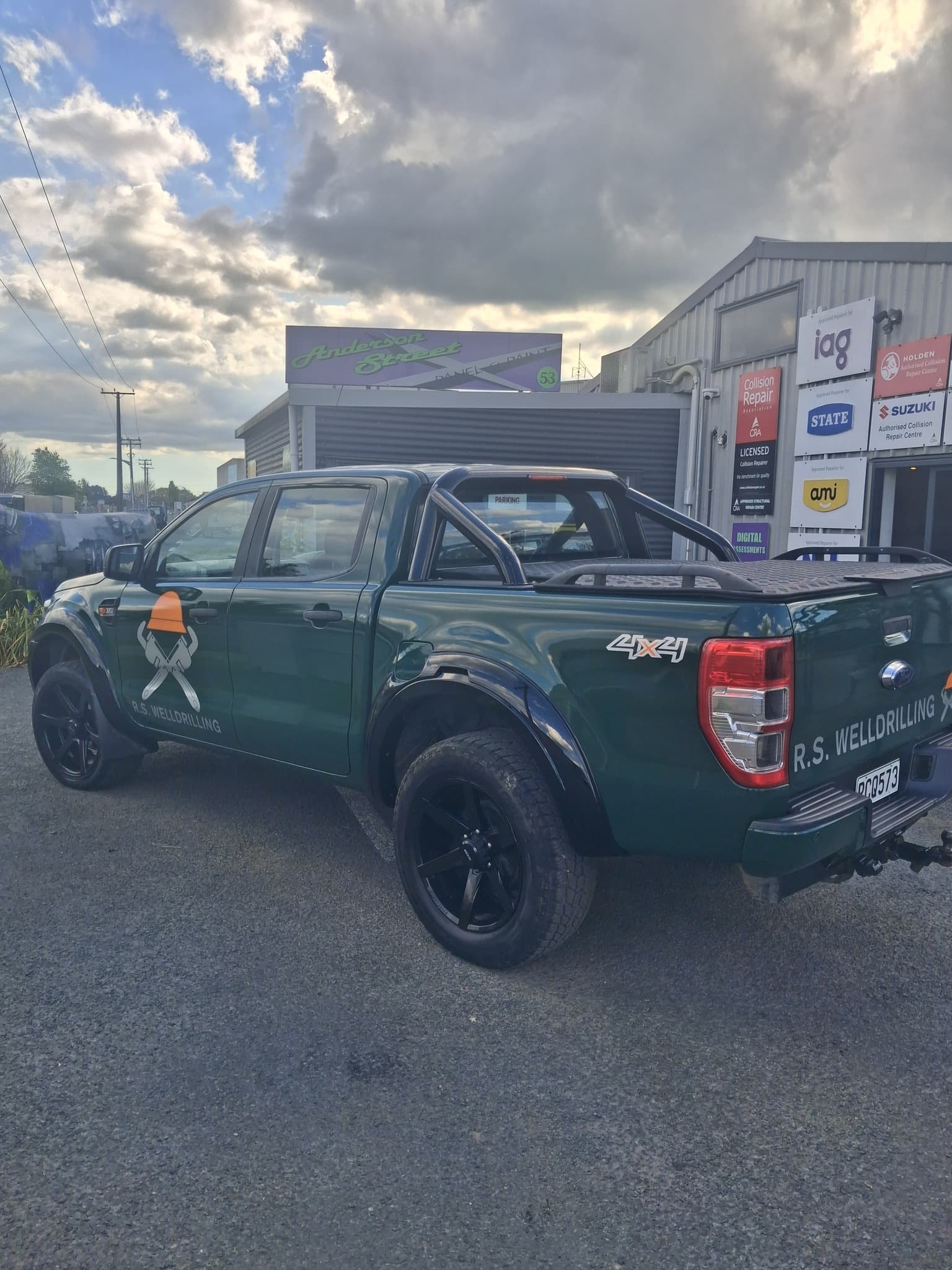 RS Welldrilling branded Ford Ranger 4x4 ute